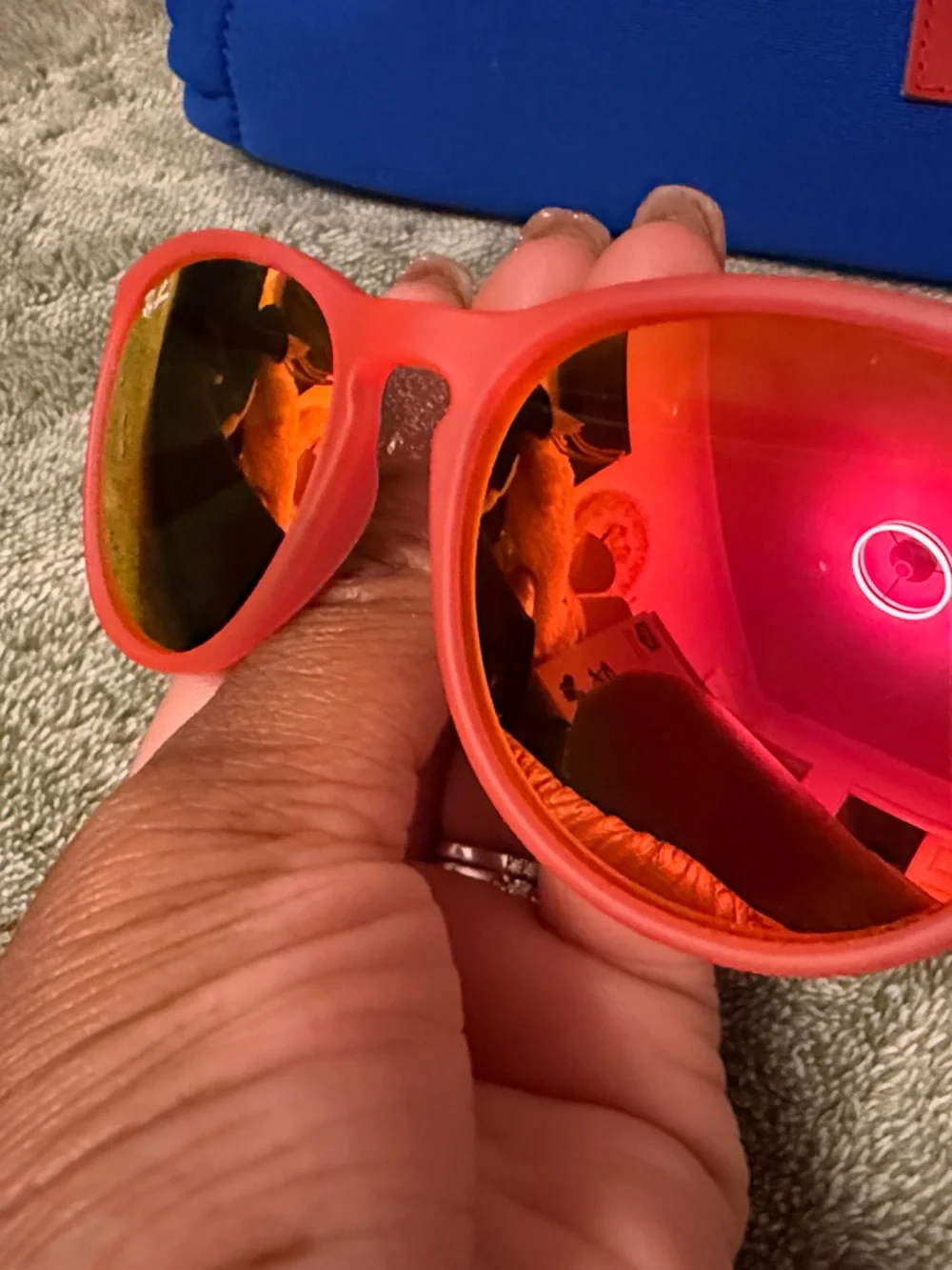Ray-Ban red mirrored coral